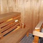 Svinoe Stugby Hotel