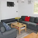 Svinoe Stugby 3* Lumparland