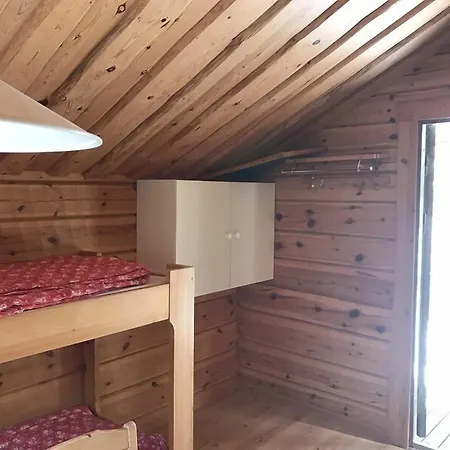 Svinoe Stugby 3*