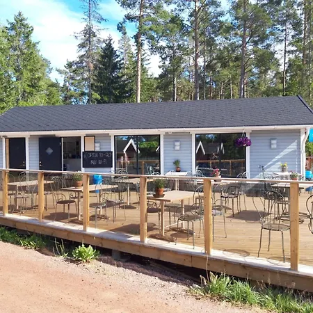 Hotell Svinoe Stugby 3*