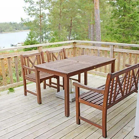 Svinoe Stugby Hotell 3*