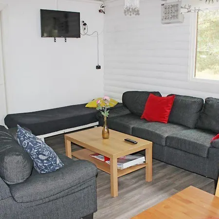Hotell Svinoe Stugby Lumparland